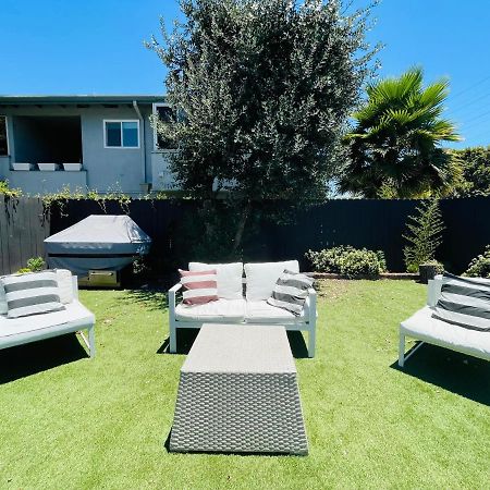 Dreamy Farmhouse In Studio City Лос-Анджелес Экстерьер фото